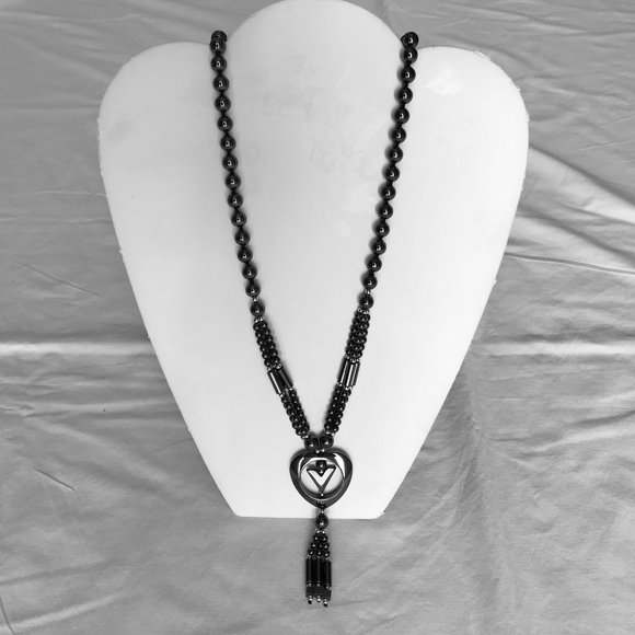 🌻 🌸 Hematite Necklace – Bold Geometic Design – Pristine Condition - Picture 10 of 11